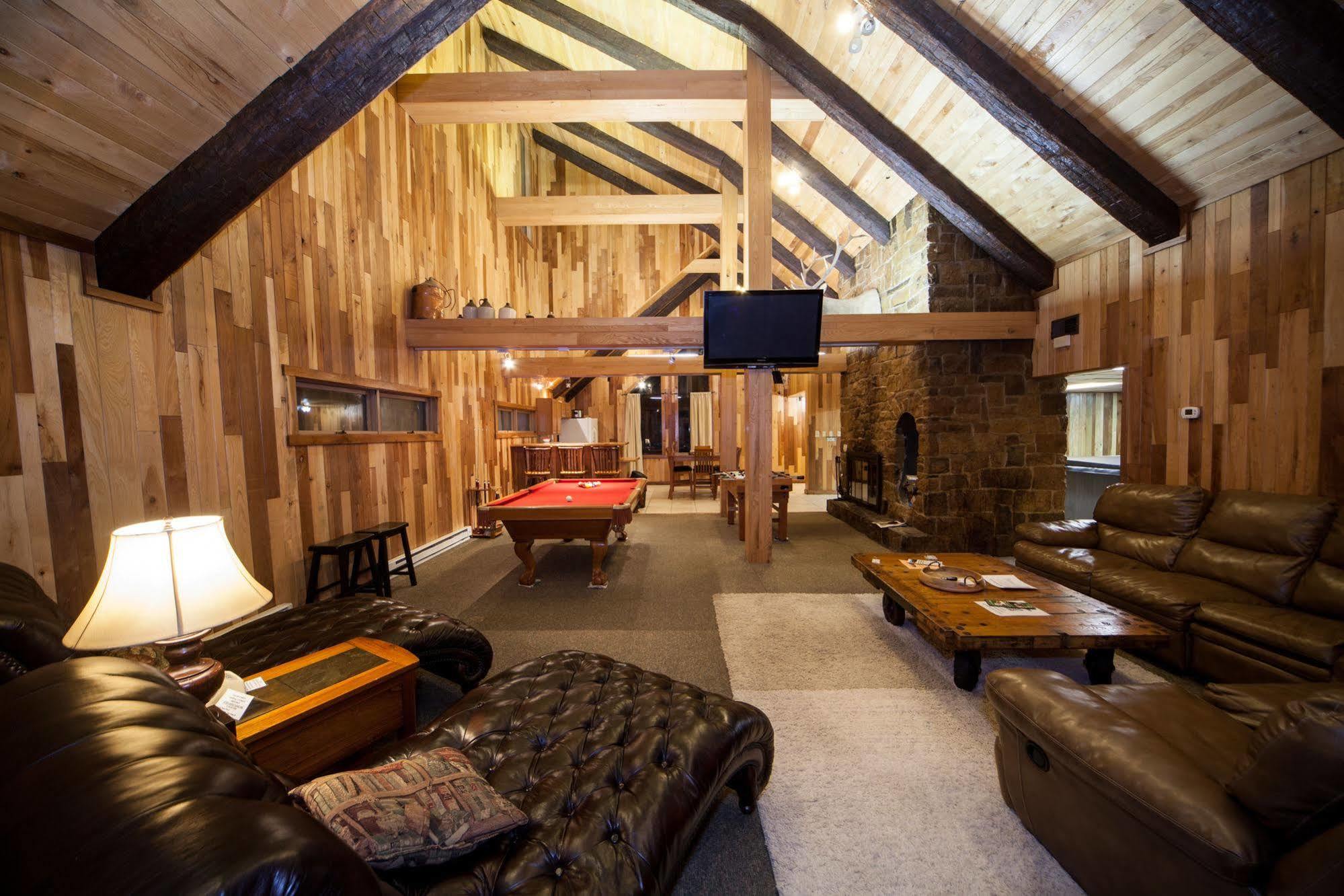 Log Cabin Lodge & Suites Jones Mills Exterior foto